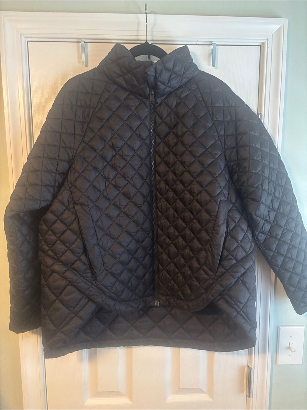Athleta Black Quilted Puffer Jacket